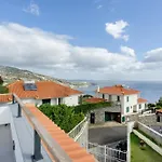 Vila Sky And Sea Haven Santa Cruz (Madeira)