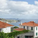 Sky And Sea Haven Villa Santa Cruz (Madeira)
